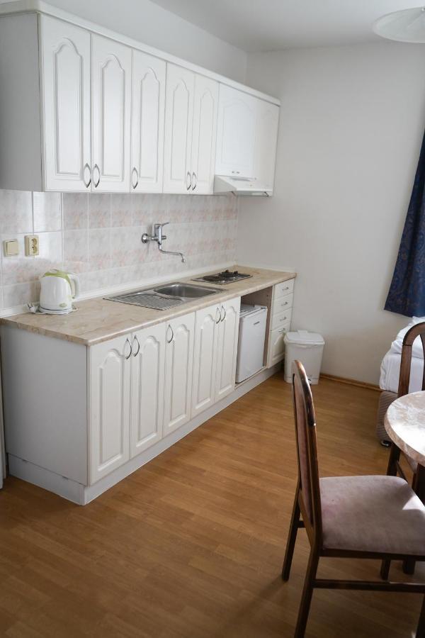 Ea Apartmany Mozart Карловы Вары Экстерьер фото